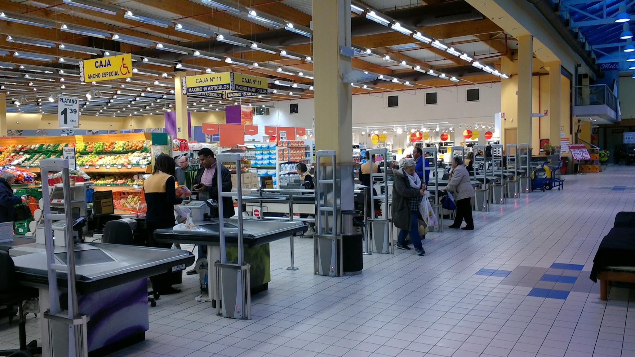 Imagen Centro GADIS-HIPER RIBEIRA